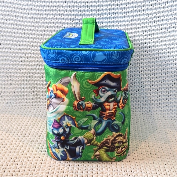 Skylanders Travel Tote, Lunch Box/Cooler. - Picture 2 of 9